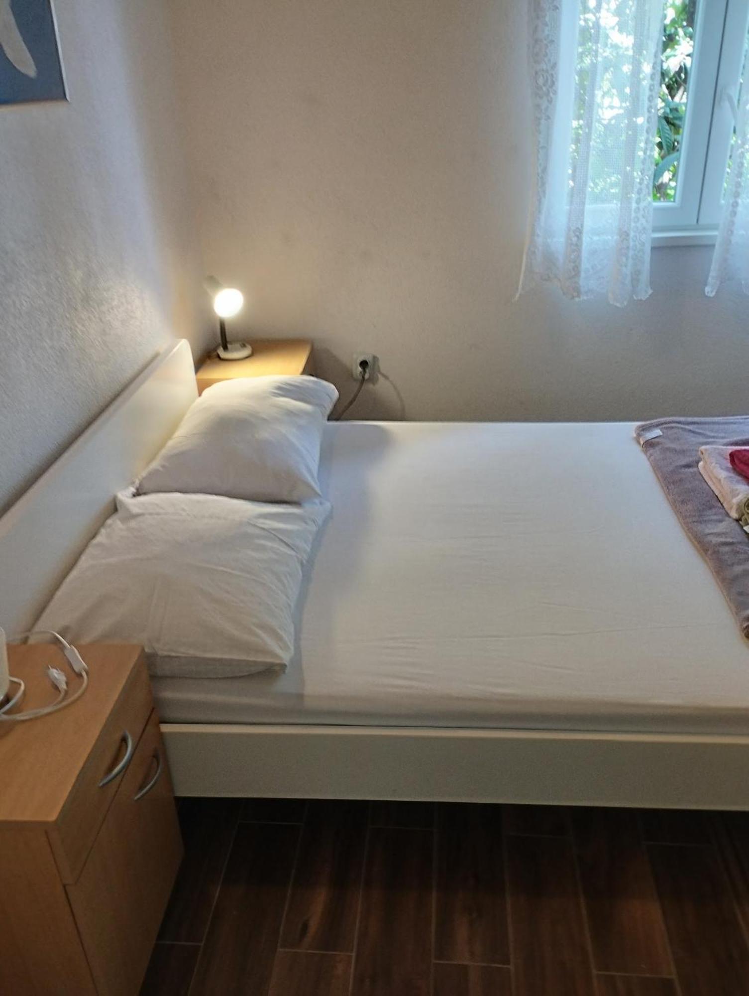 Villa Amarela Seget Vranjica Exteriör bild