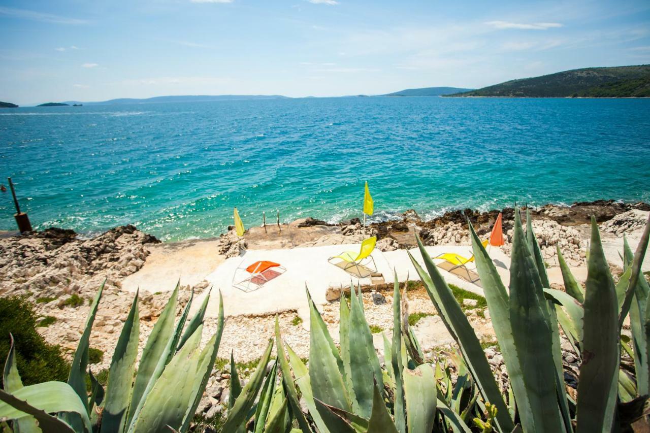 Villa Amarela Seget Vranjica Exteriör bild