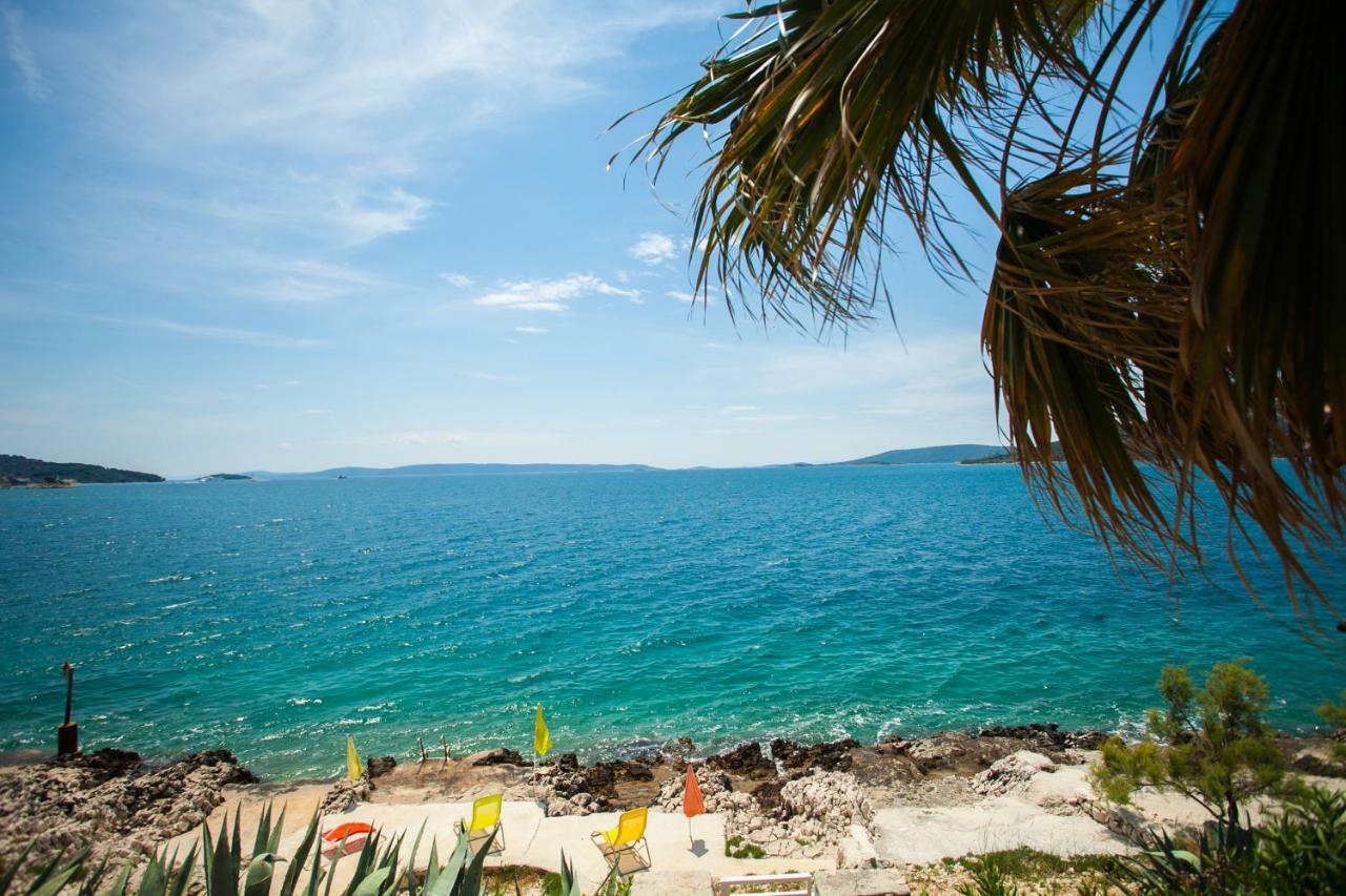 Villa Amarela Seget Vranjica Exteriör bild