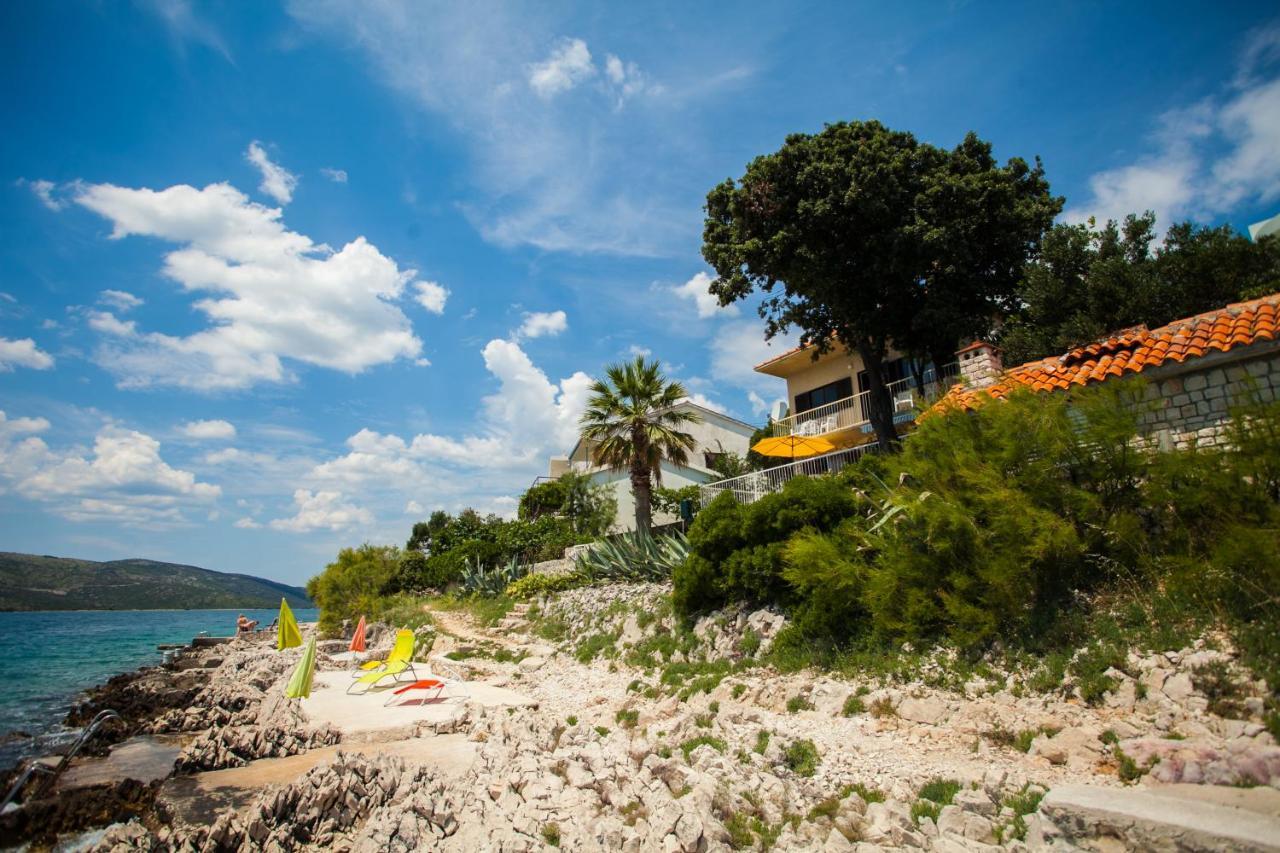 Villa Amarela Seget Vranjica Exteriör bild